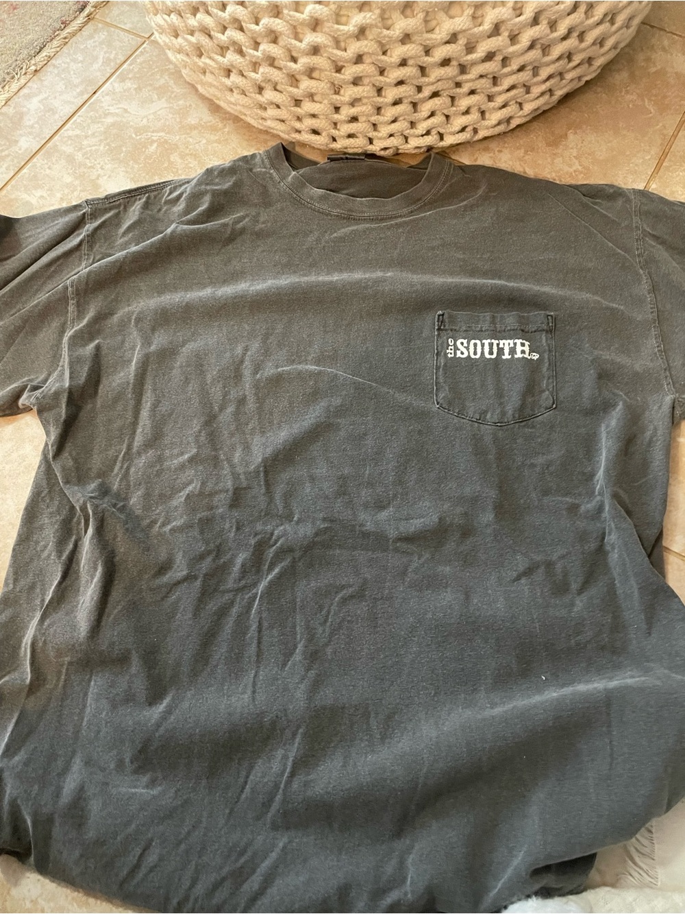 Men's Short-Sleeve Pocket Tee in Charcoal with 'South' Graphic